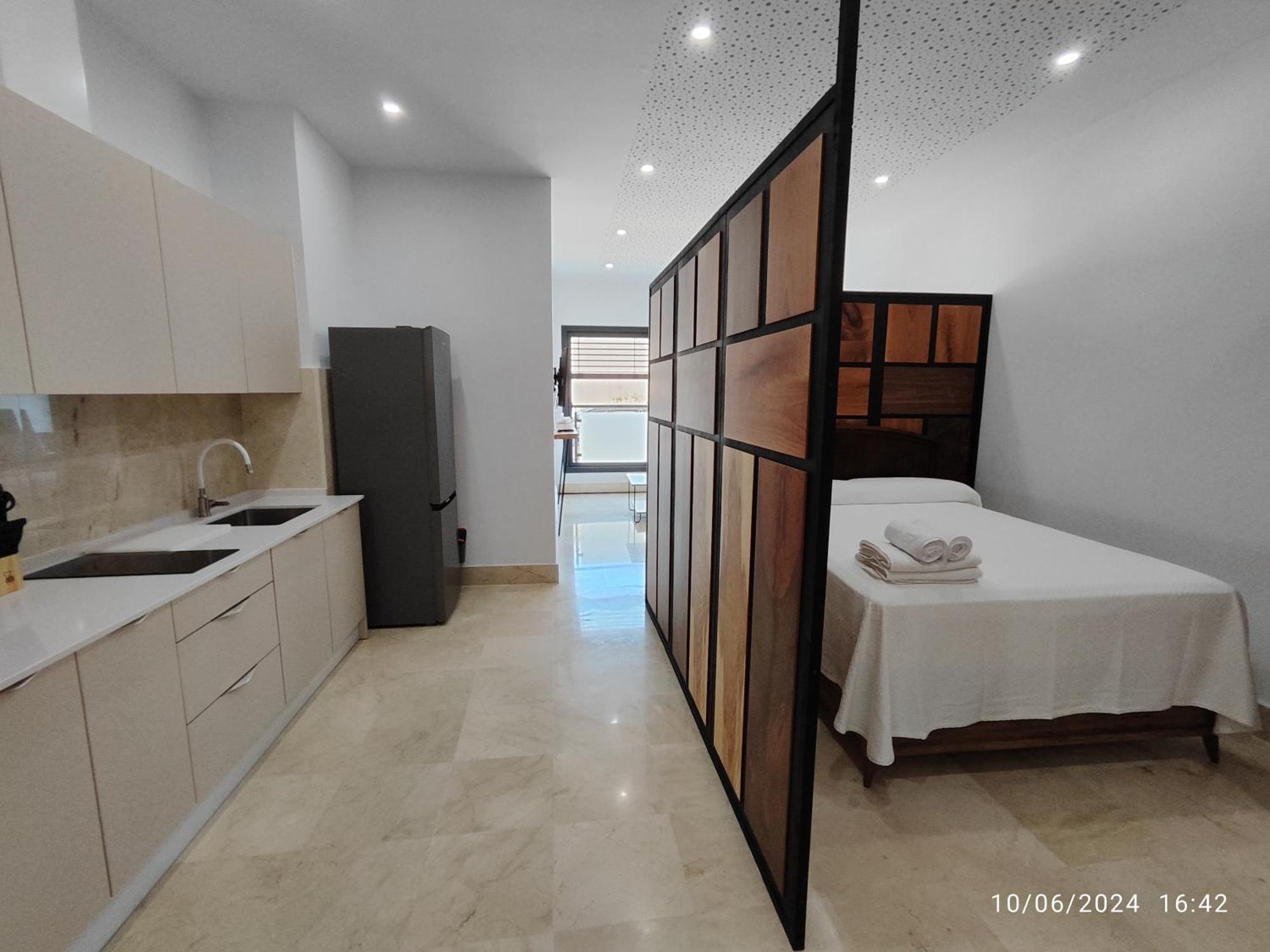 Apartamentos Luxury Playa Victoria Cadiz Luaran gambar